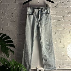 Light washed relaxed boyfriend jeans
